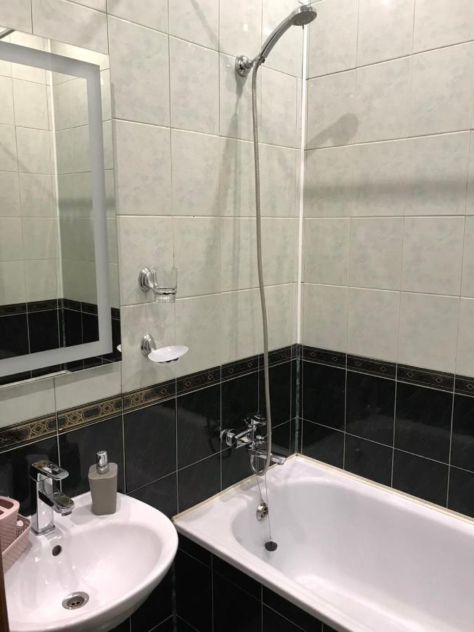 Hotel Complex Uhnovych Ternopil Extérieur photo