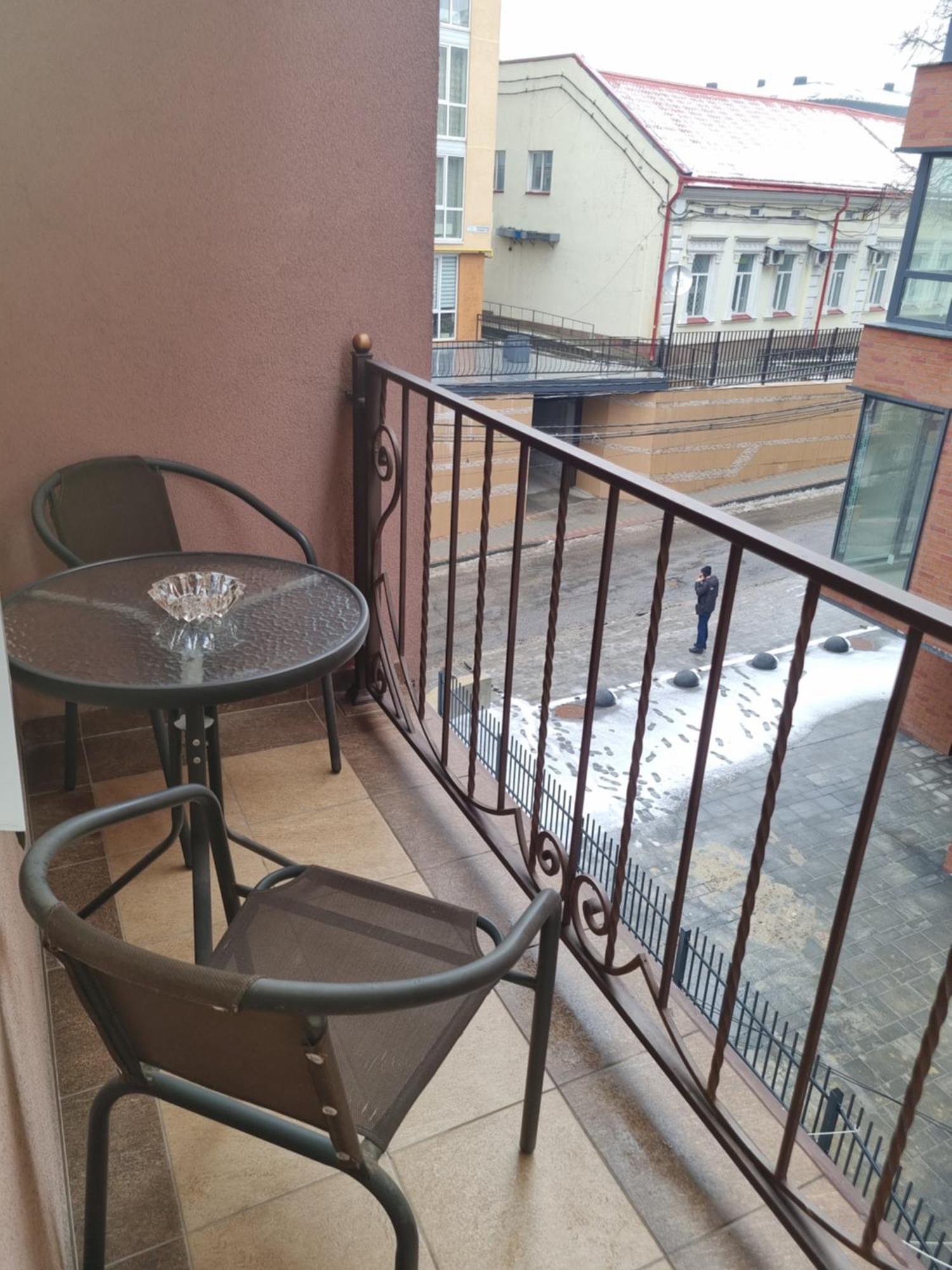 Hotel Complex Uhnovych Ternopil Extérieur photo